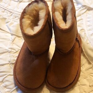 Ugg kids boots sz8 chestnut sz 12 chocolate